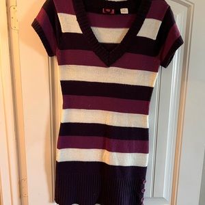 V Neck Tunic Short Sleeve Sweater